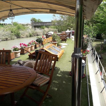 Peniche Caroline Bed & Breakfast Capestang Exterior photo